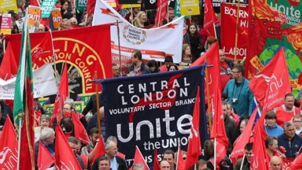 Illustration - Comme les travailleurs britanniques, refusons les sacrifices !