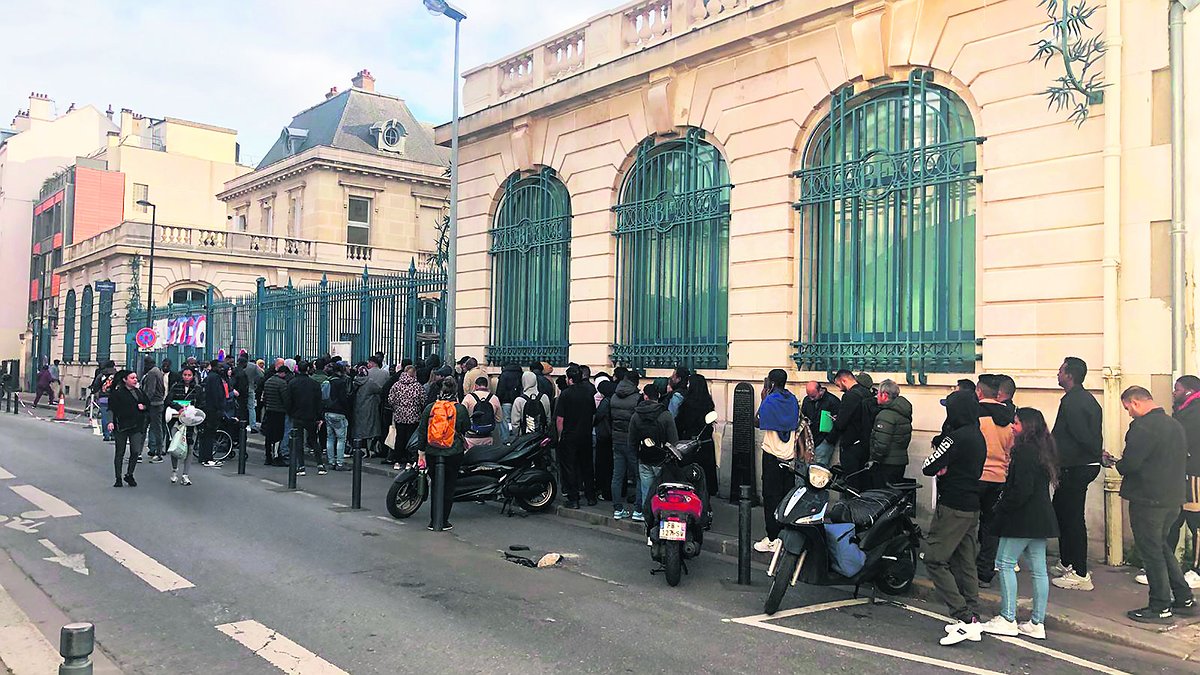 Illustration - l’administration fabrique des sans-papiers